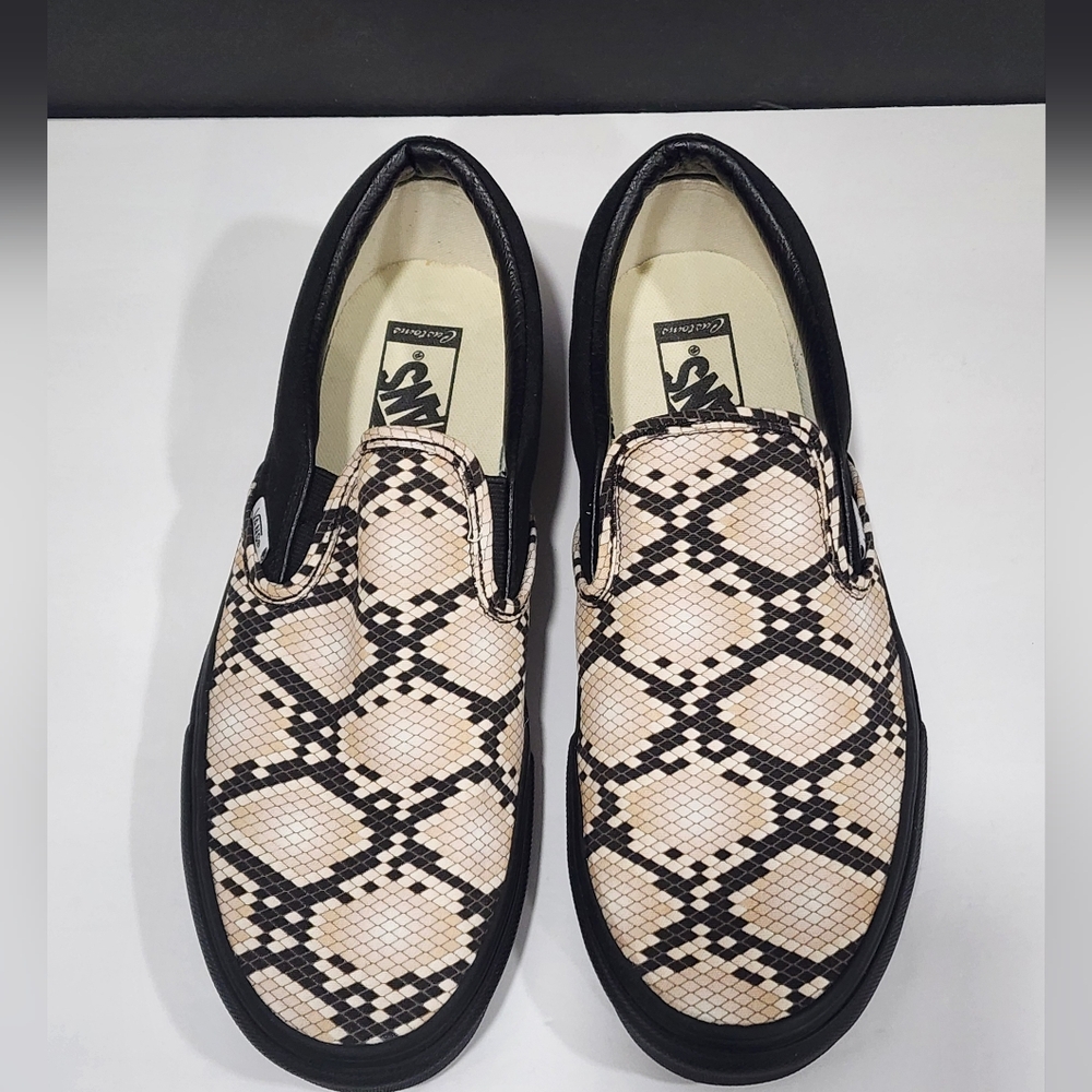 Vans Black and Cream Slip-On Sneakers - Picture 5 of 16